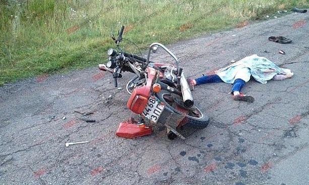 В Бердянском районе 3 человека разбились на мотоцикле. Двое - насмерть.