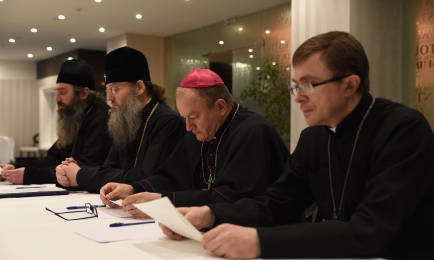 В Запорожье разгорается скандал со священниками