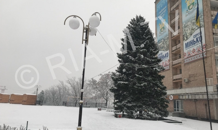В Запорожскую область вернулась зима (ФОТО)