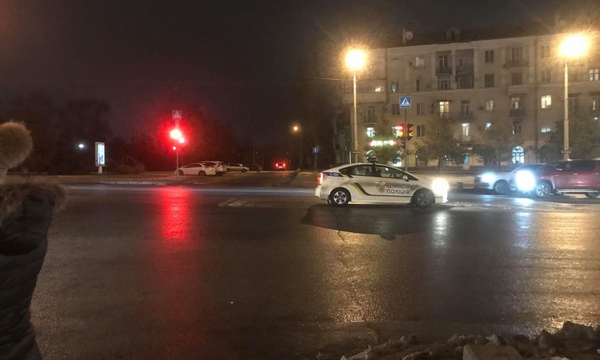 В Запорожье возле остановки "Площадь Поляка" произошло ДТП (ФОТО)