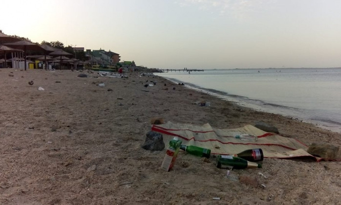 Запорожцам показали ужасы пляжей (ФОТО)