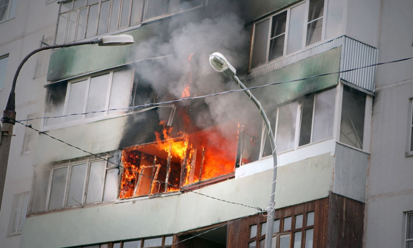ЧП в многоэтажном доме: Эвакуировали жильцов