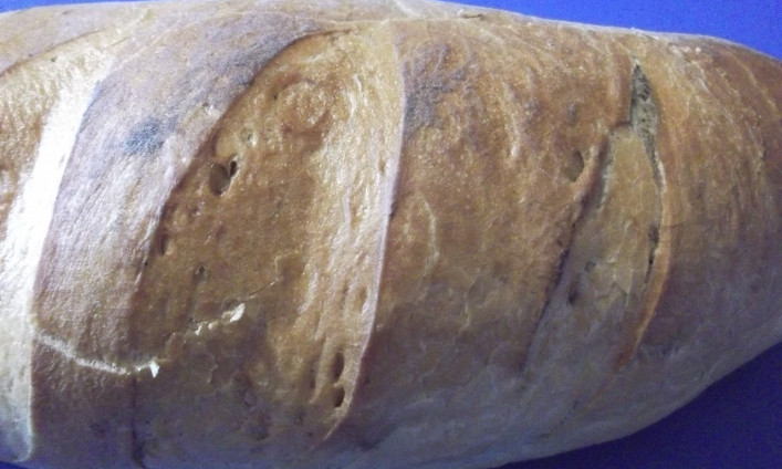 В магазинах продают хлеб "с сюрпризом" (ФОТО)