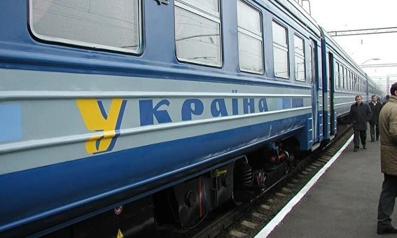 Поезд "Киев-Запорожье" будет курсировать по обновленному графику