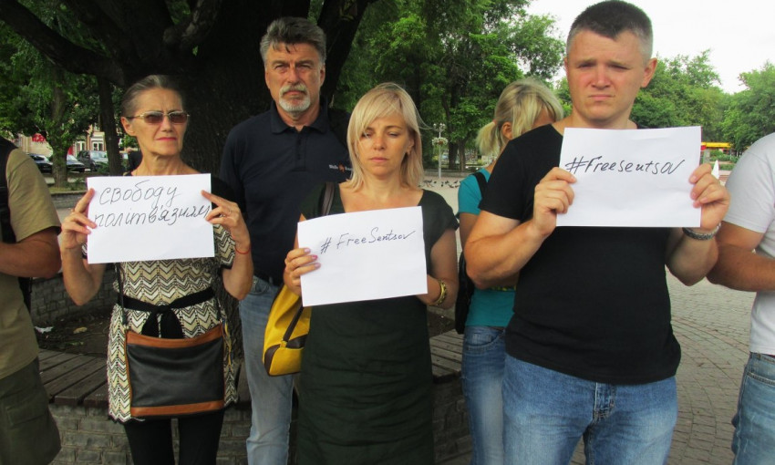 В Запорожье - митинг в поддержку Сенцова (ФОТО, ВИДЕО)