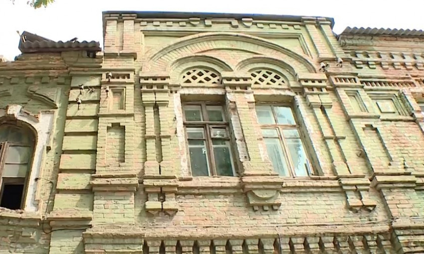 В Запорожье историческому зданию дают вторую жизнь (ВИДЕО)