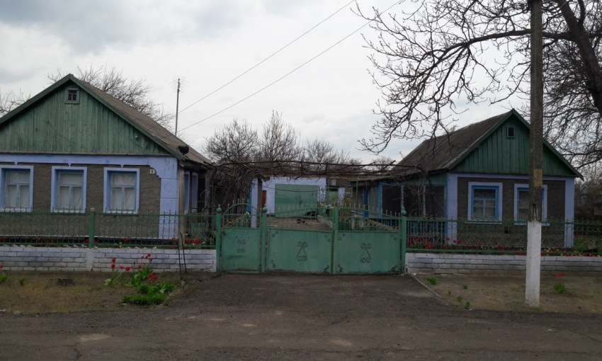 В Запорожской области около частного дома нашли труп (ФОТО)