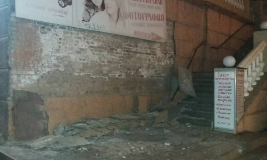 В центре Запорожья от дома отвалилась стена (ФОТО)