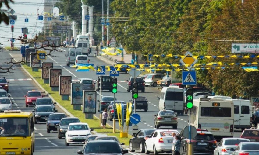 В День металлурга в Запорожье будет допоздна ходить транспорт