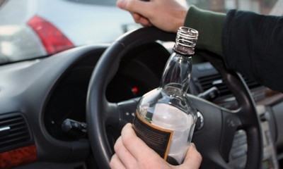 В Запорожье задержали пьяного чиновника за рулем авто "Тойота" (ВИДЕО)