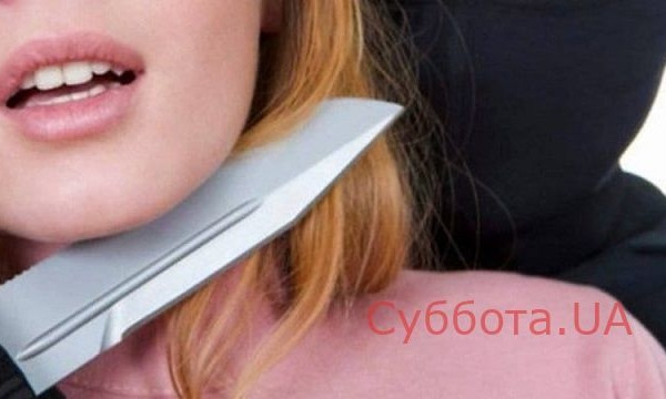 В Запорожье с ножом напали на женщину
