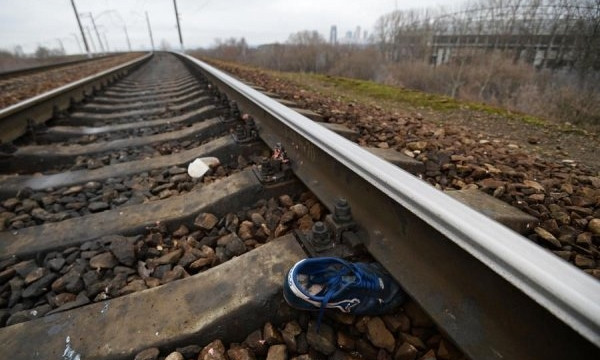 В Запорожской области поезд протащил тело ребёнка по рельсам несколько метров