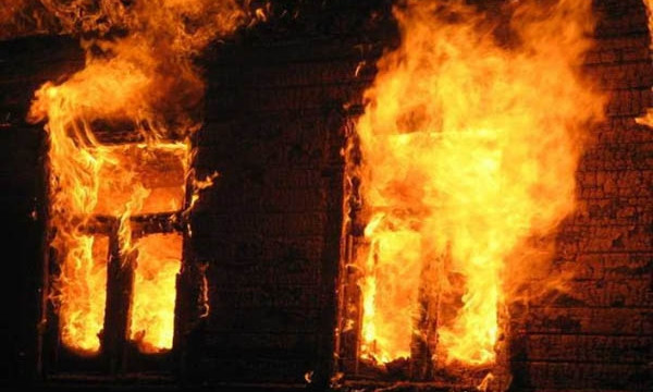 В Запорожье горел частный дом