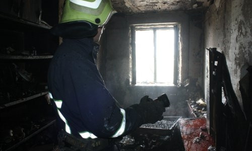 Фото: в Запорожье серьезный пожар в многоэтажке