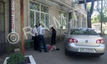 В Запорожской области у больницы обнаружили труп (ФОТО)
