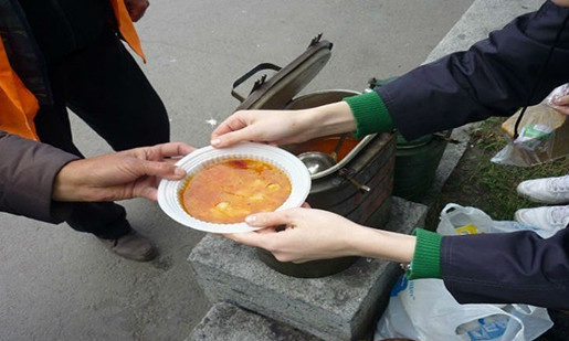 В Запорожской области начали работу пункты горячего питания