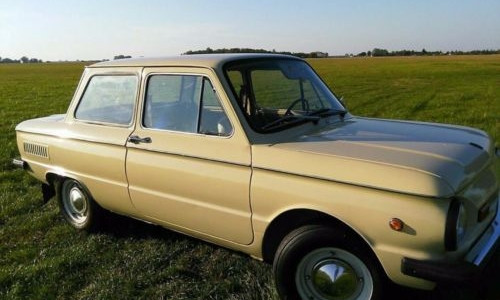 Фотофакт: Автомобиль 1981 года выпуска из Запорожья продают за рубежом за баснословные деньги