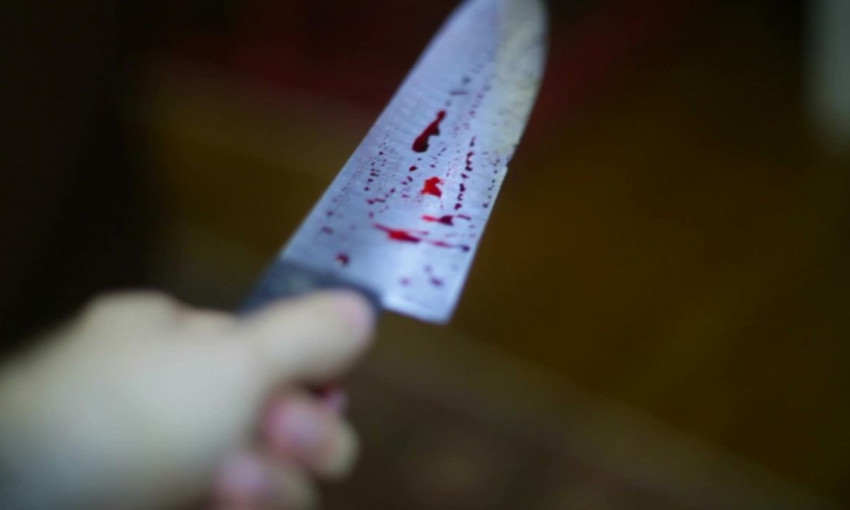 На жительницу Запорожья напали с ножом
