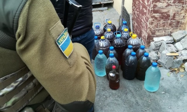 В Бердянске перехватили тонну незаконного алкоголя