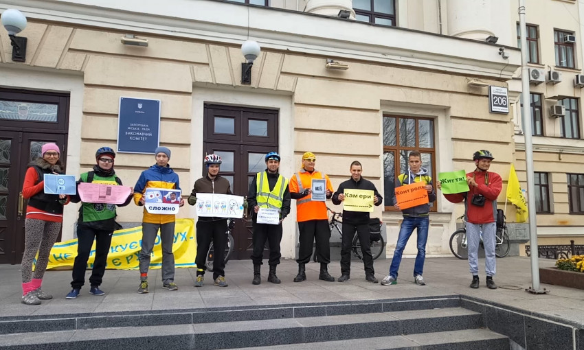 В Запорожье снова митинговали велосипедисты (ФОТО)