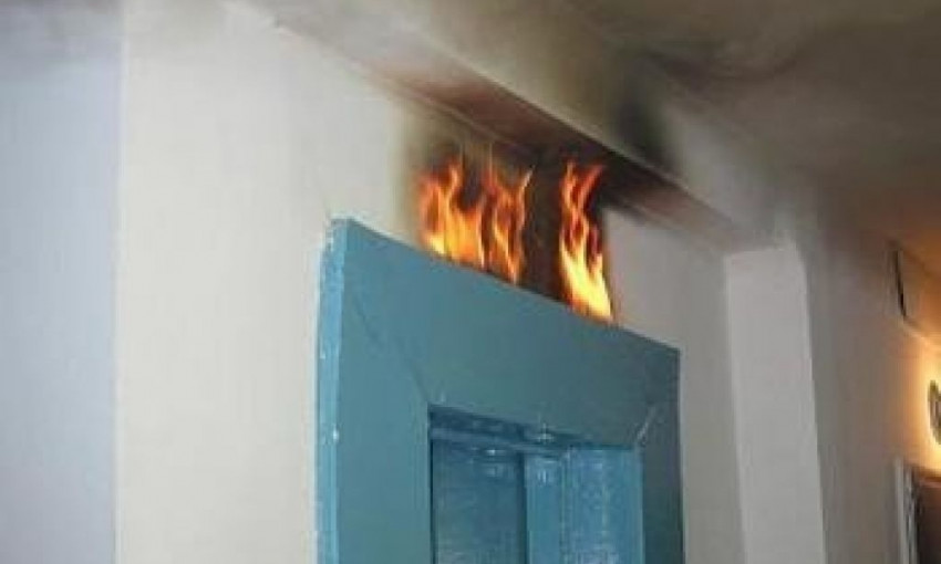 В Запорожской области в доме загорелся лифт