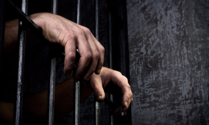 Курьезы: Под Запорожьем заключенный убежал из тюрьмы, узнав, что мать больна