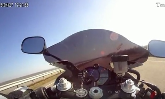 Видео экстремального мотозаезда на запорожской трассе  