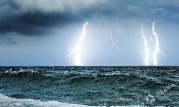 На побережье Азовского моря ожидают шторм
