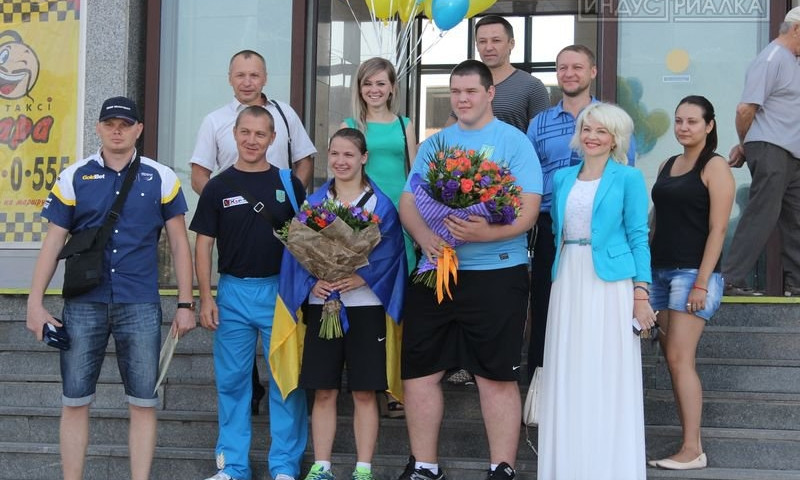 В Запорожье вернулись чемпионы мира по сумо