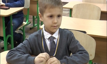 Маленький гений из Запорожской области поражает своими умениями (ФОТО)