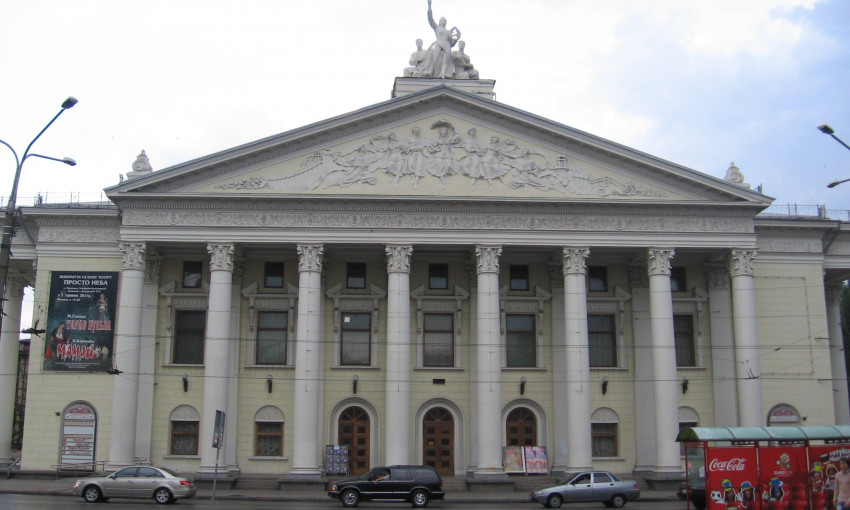 В Запорожье будут выбирать новых директоров двух театров и филармонии