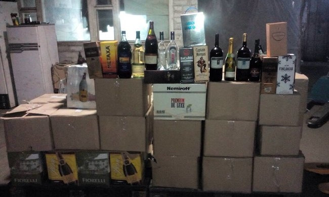 В Запорожье торговали опасным алкоголем (ФОТО)