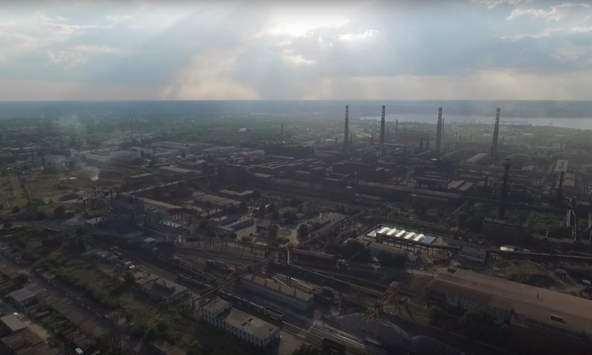 Сквозь дым запорожских заводов
