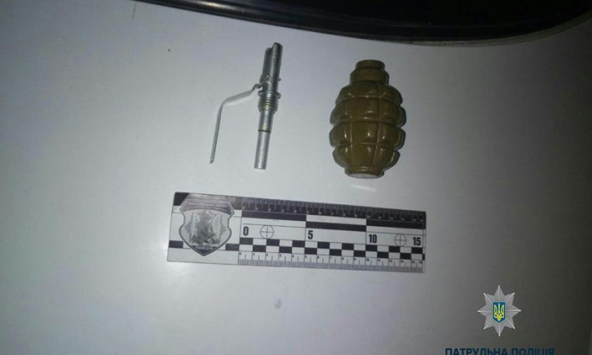 Запорожские правоохранители задержали фальшивомонетчиков с гранатой (ФОТО)
