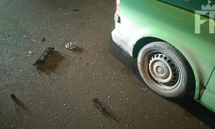 В Запорожье произошло ДТП с участием инкассаторского авто (ФОТО)