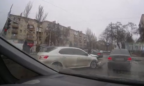 Смотрите: видео с места аварии в центре Запорожья