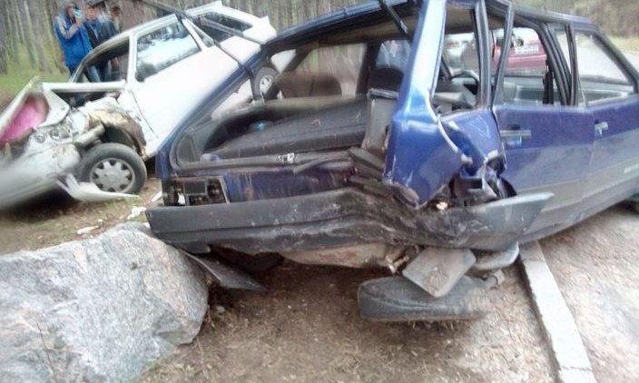 ДТП на Хортице: От машин остались груды металла