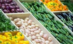 На рынках Запорожья подорожали овощи на салат (ФОТО)