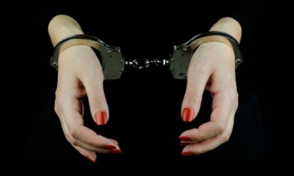 В Запорожье проститутка порезала и ограбила клиента