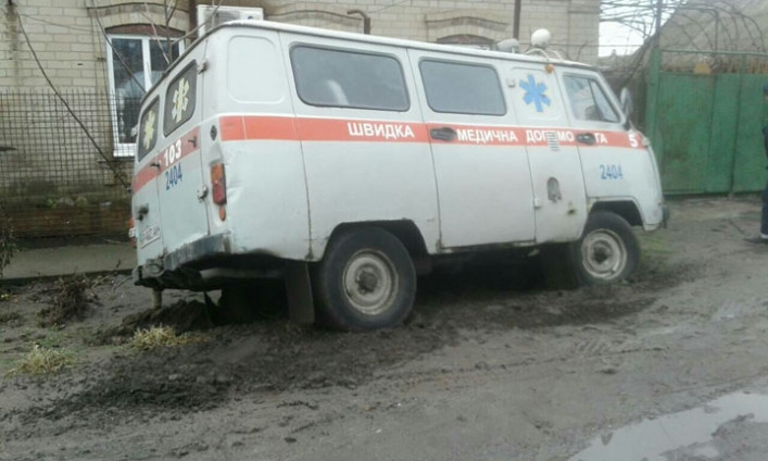 Спасатели выручали медиков "скорой помощи" (ФОТО)