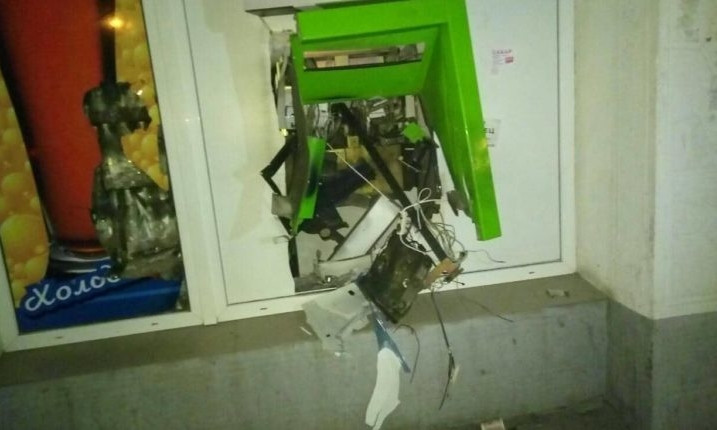 В Запорожье взорвали банкомат (ФОТО)