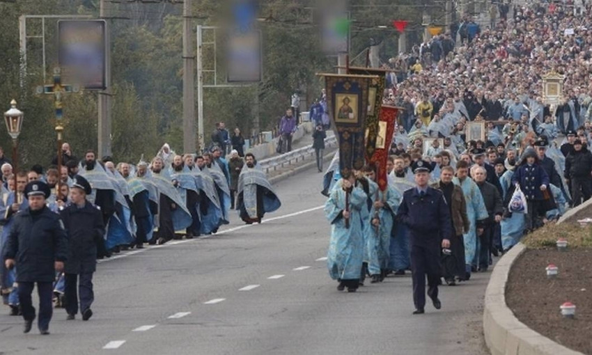 Запорожцы запретили представителям Московского патриархата ходить по проспекту