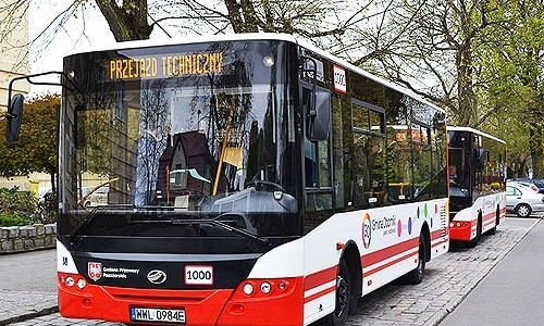 ЗАЗ выпускает автобусы для Польши в то время, как состояние транспорта в Запорожье катастрофическое