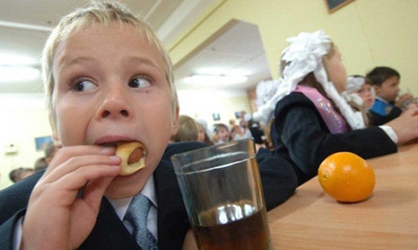 Вопрос о бесплатном питании в запорожских школах рассмотрит горсовет