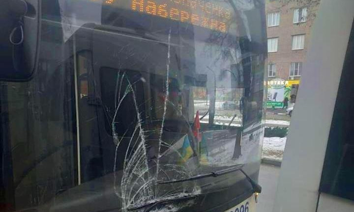 В Запорожье столкнулись автобус и маршрутка (ФОТО)