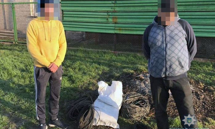 В сети опубликовали фото преступников, задержанных в спальном районе Запорожья