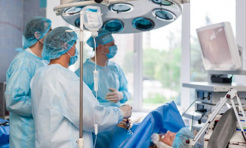 Современная щадящая операция в Запорожской облбольнице вернула к жизни 83-летнего пациента