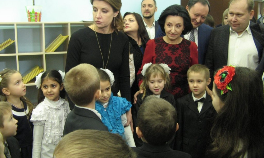 Марина Порошенко открыла первую запорожскую Медиатеку