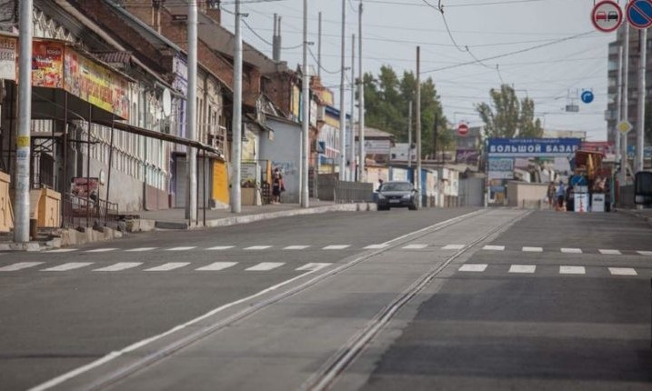 В Запорожье появились бесшумные рельсы для трамвая (ФОТО)