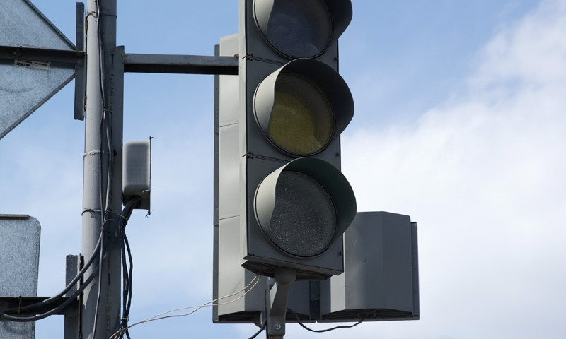 Запорожских водителей предупреждают о неработающих светофорах